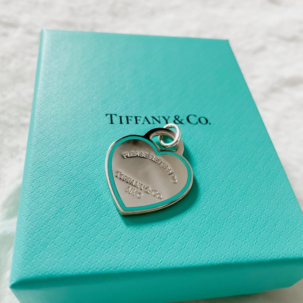 Tiffany and Co RTT Large Heart Tag Charm